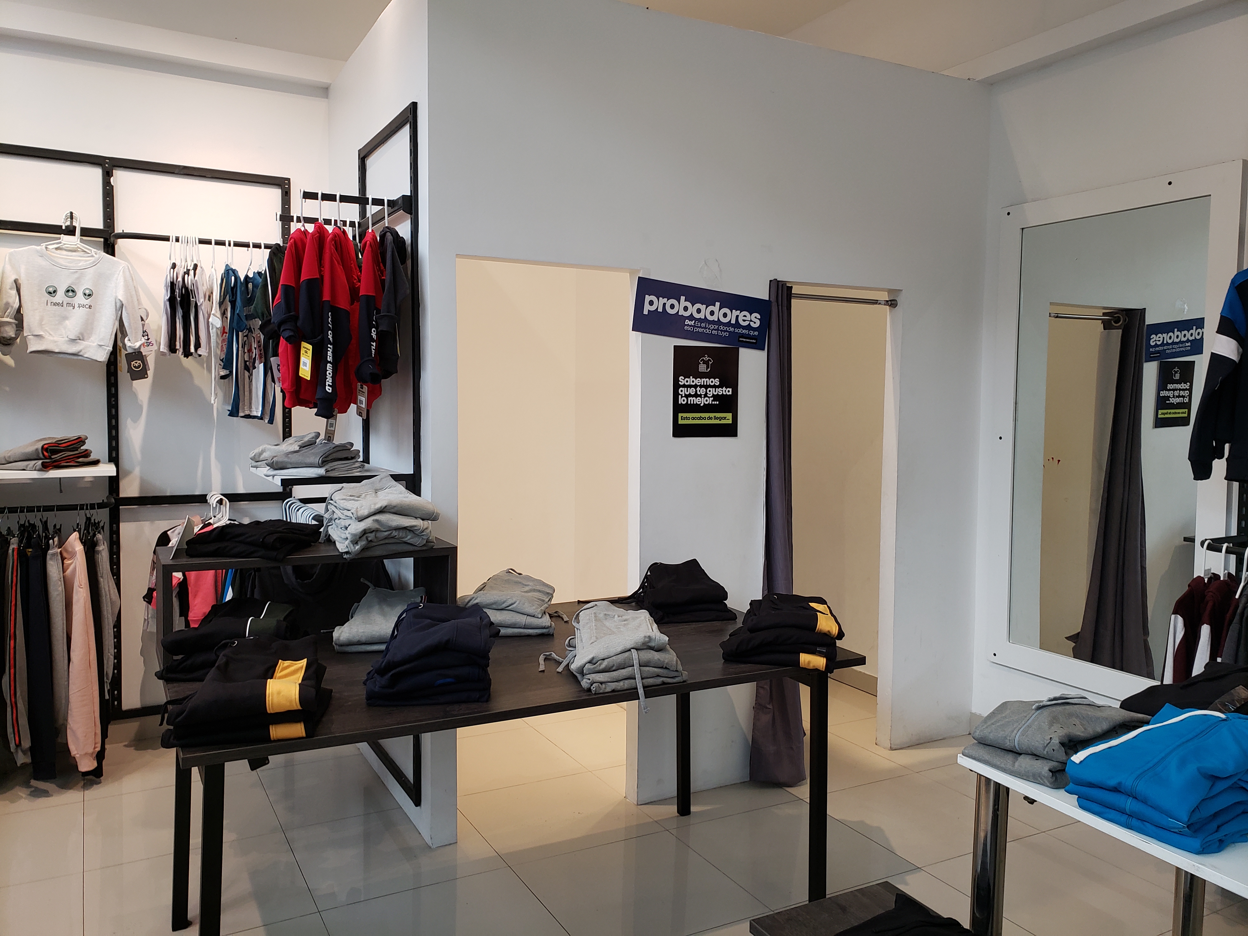 Foto 2 del imagenesAntes del proyecto CAMPUS Riobamba realizado por Loah Diseño interior