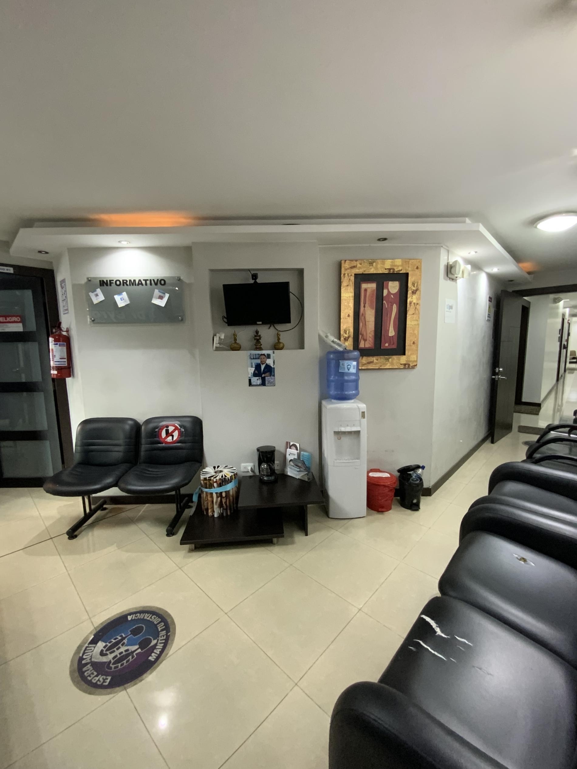 Foto 3 del imagenesAntes del proyecto DR.BYRON realizado por Loah Diseño interior