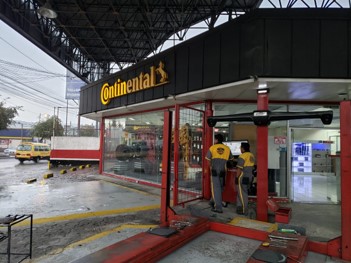 Foto 3 del imagenesAntes del proyecto ERCOTIRES AGENCIA EL INCA realizado por Loah Diseño interior