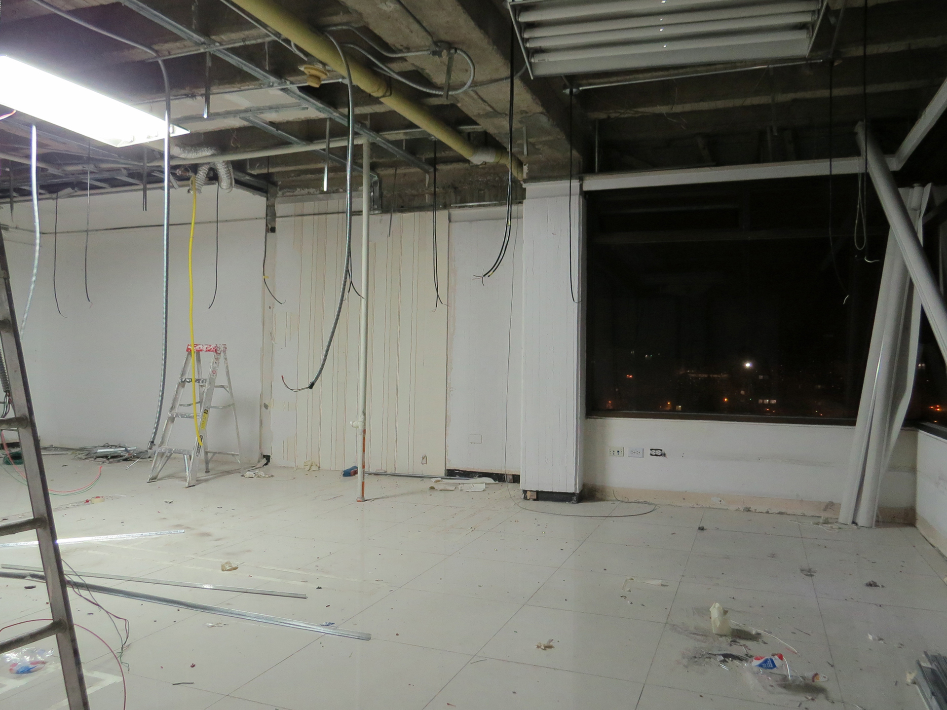 Foto 4 del imagenesAntes del proyecto MUTUALISTA PICHINCHA realizado por Loah Diseño interior