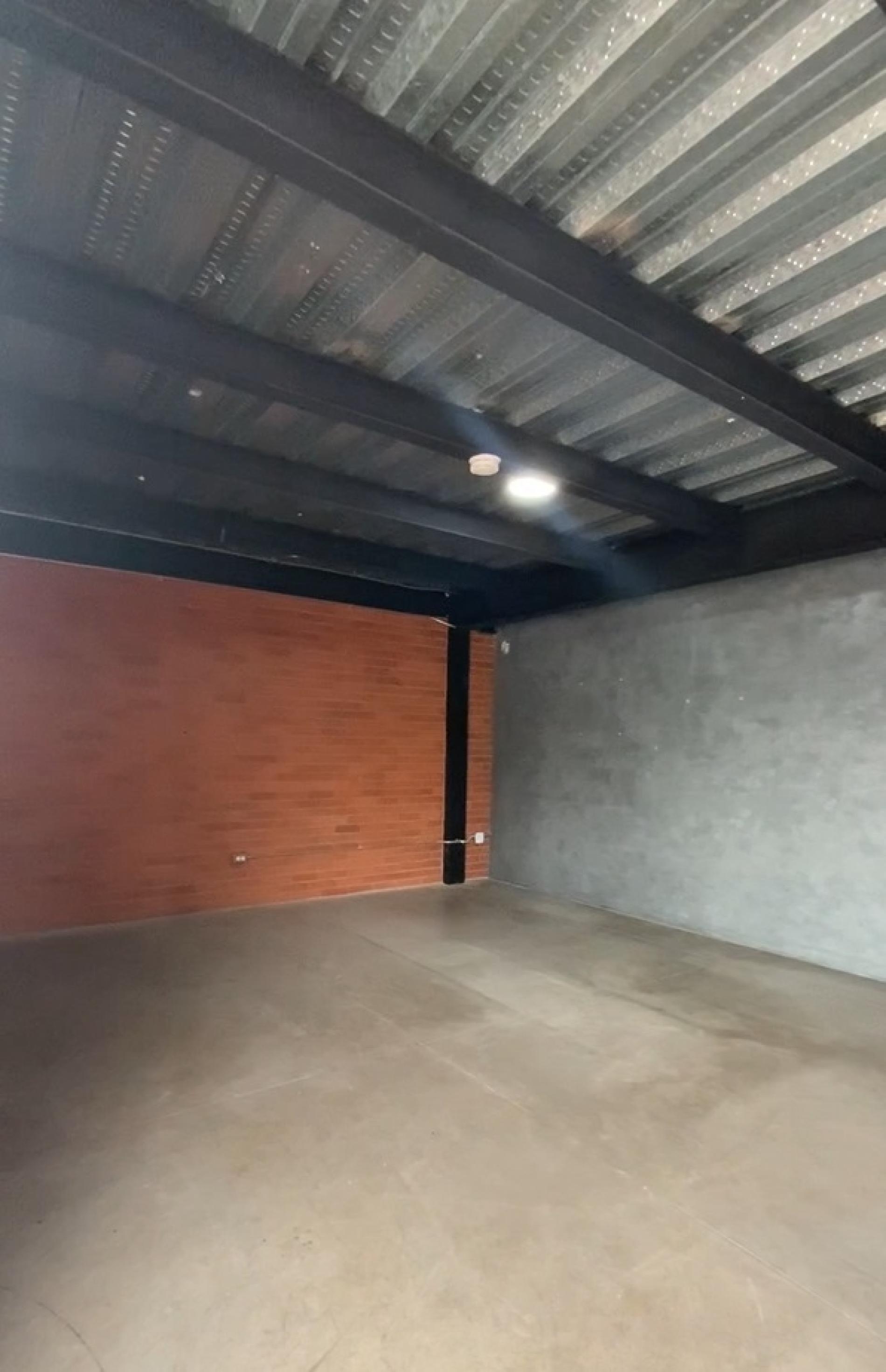 Foto del proyecto NAPOLI, antes de realizar el proyecto de LOAH Diseño interior