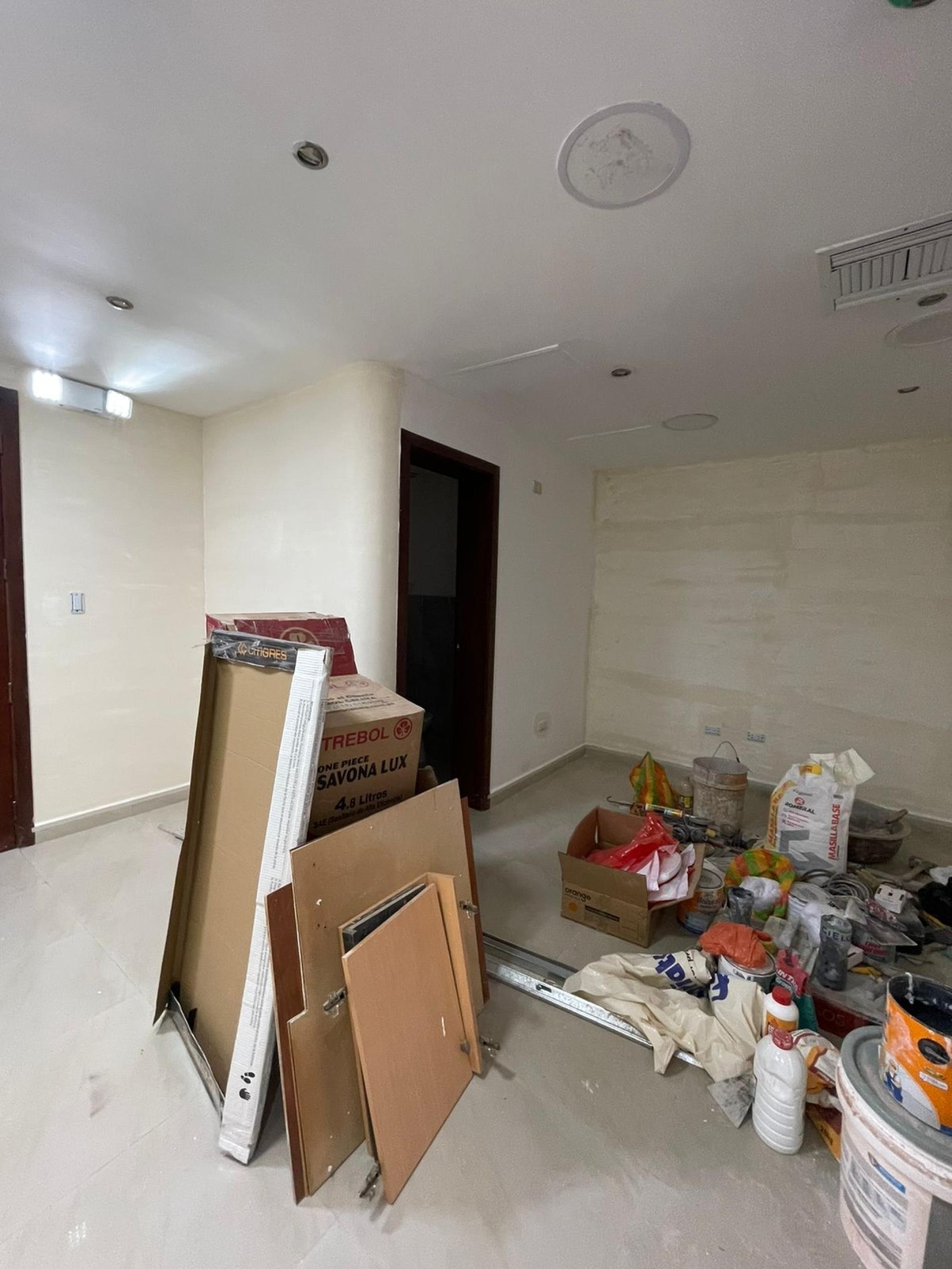 Foto del proyecto NUTRIMED, antes de realizar el proyecto de LOAH Diseño interior