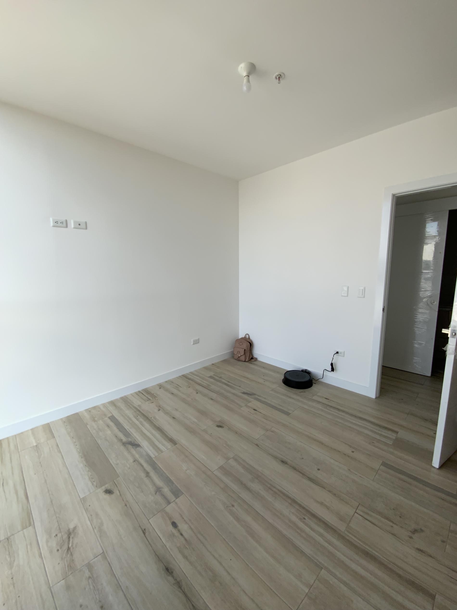 Foto del proyecto OFICINA GAMER UR, antes de realizar el proyecto de LOAH Diseño interior