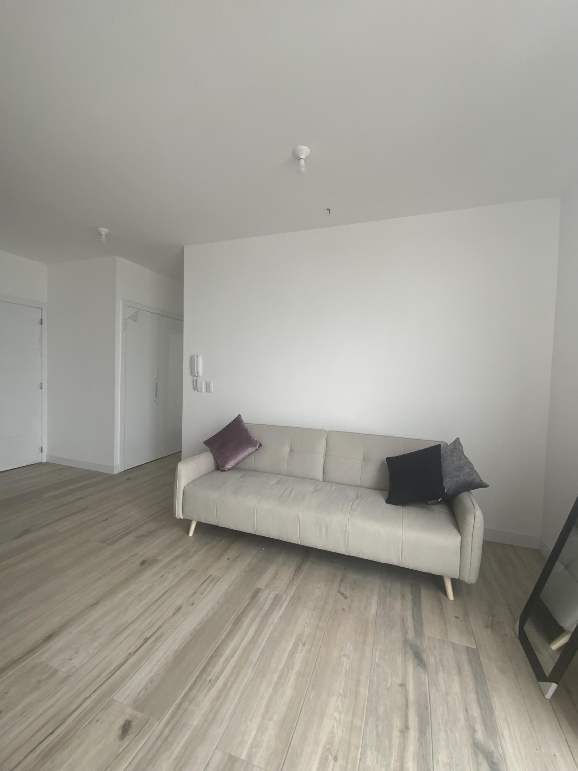 Foto del proyecto SALA UR, antes de realizar el proyecto de LOAH Diseño interior