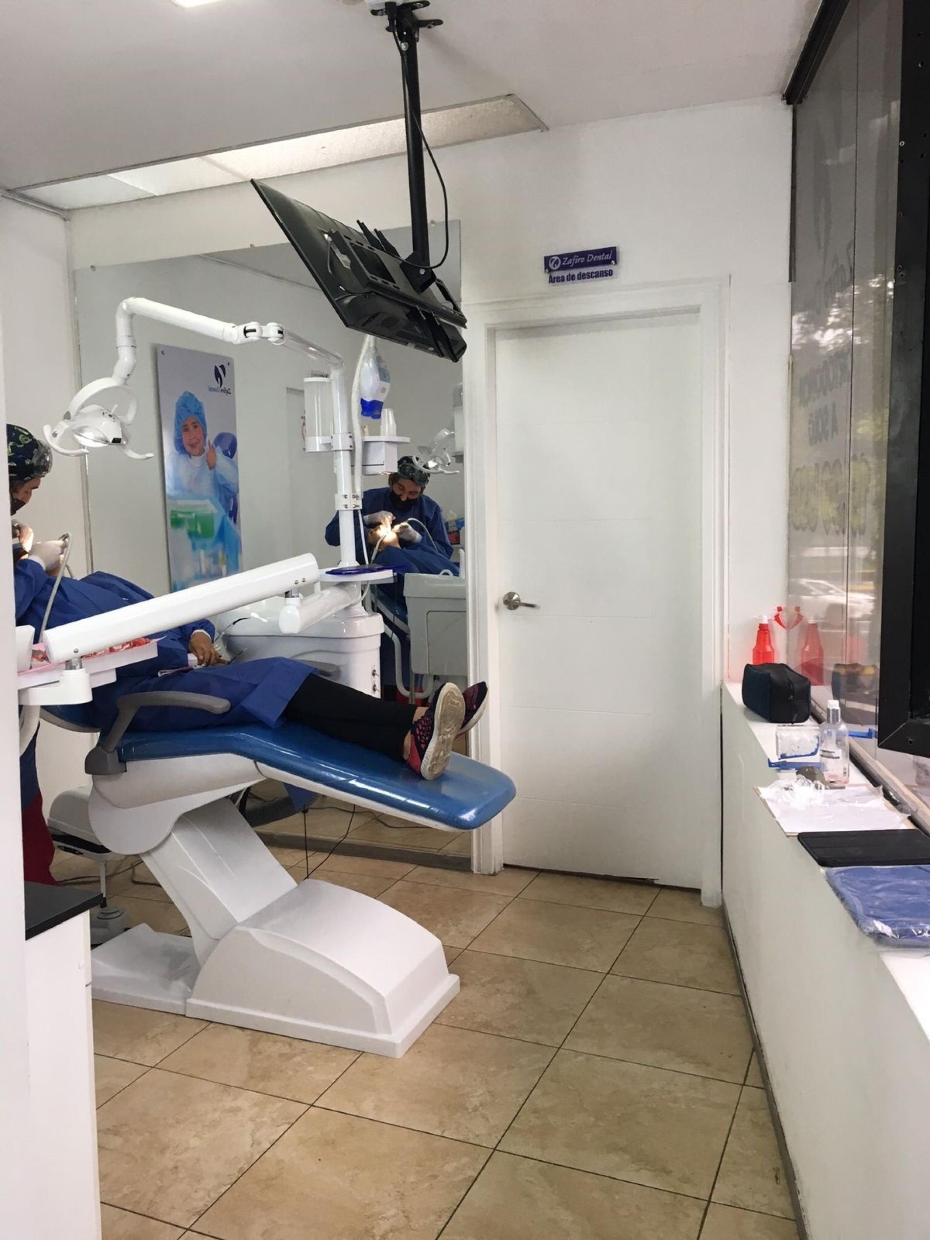 Foto 4 del imagenesAntes del proyecto ZAFIRO DENTAL ORELLANA realizado por Loah Diseño interior