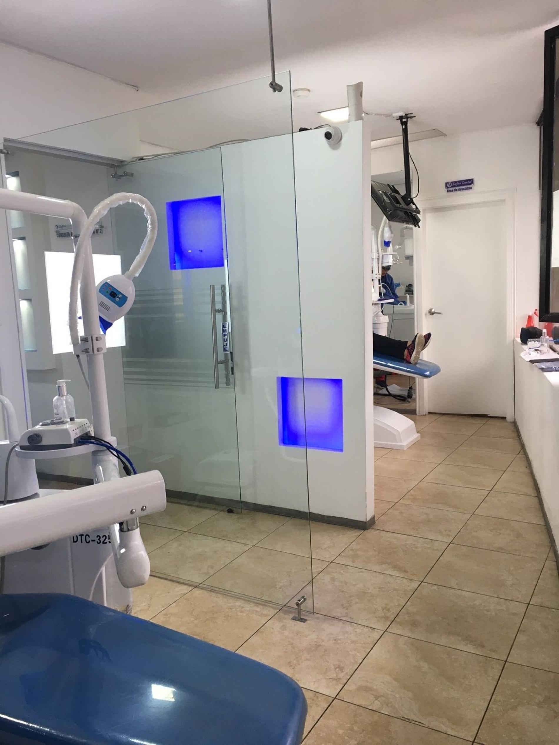 Foto 5 del imagenesAntes del proyecto ZAFIRO DENTAL ORELLANA realizado por Loah Diseño interior