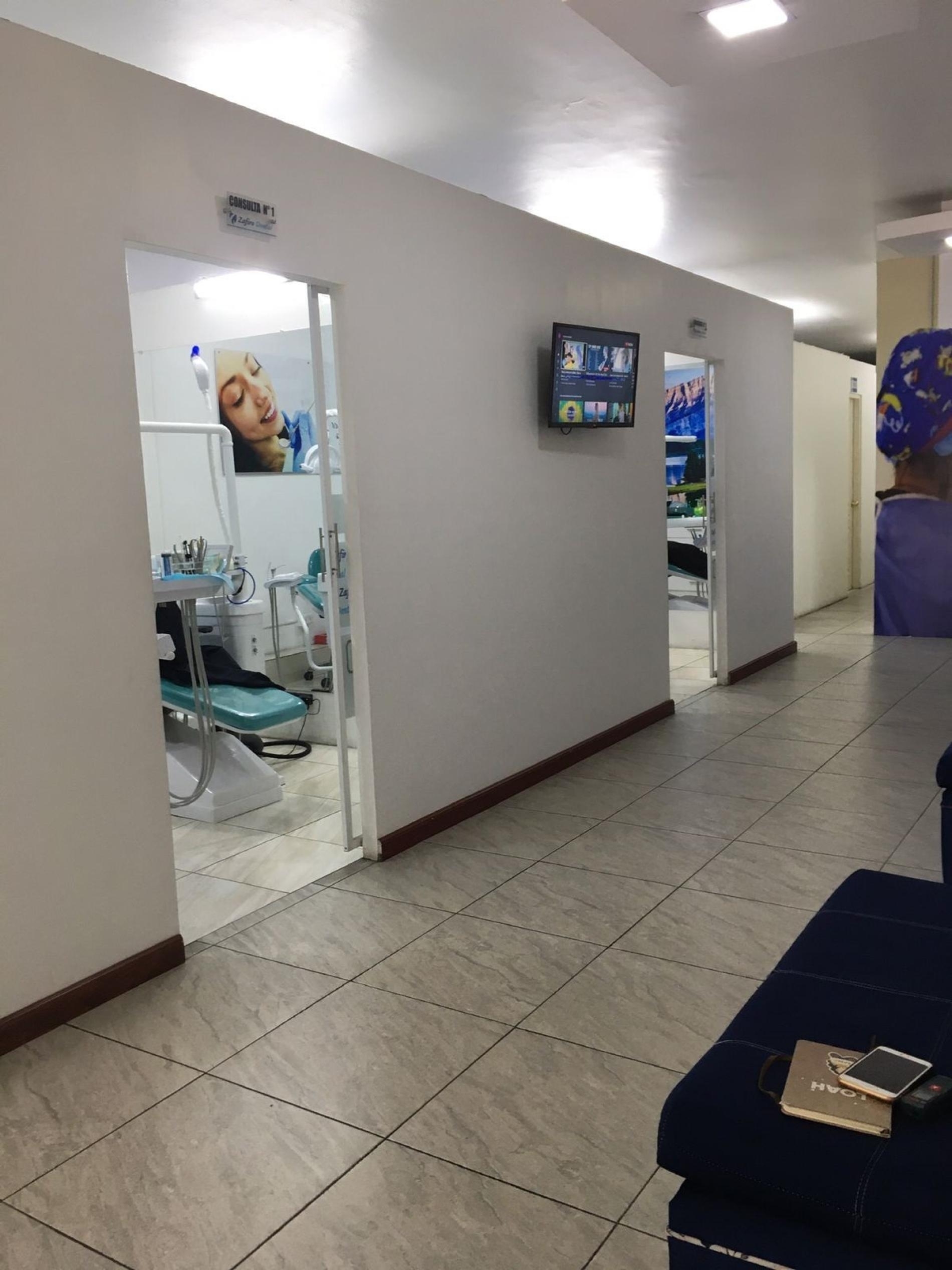 Foto 3 del imagenesAntes del proyecto ZAFIRO DENTAL SUR realizado por Loah Diseño interior